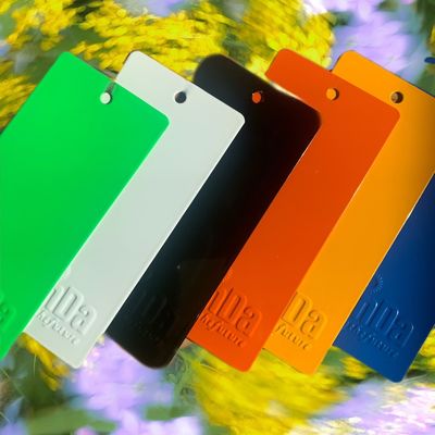 Weather Resistant High Gloss Corrosion Resistant Polyester Powder Coating Electrostatic Spray Paint